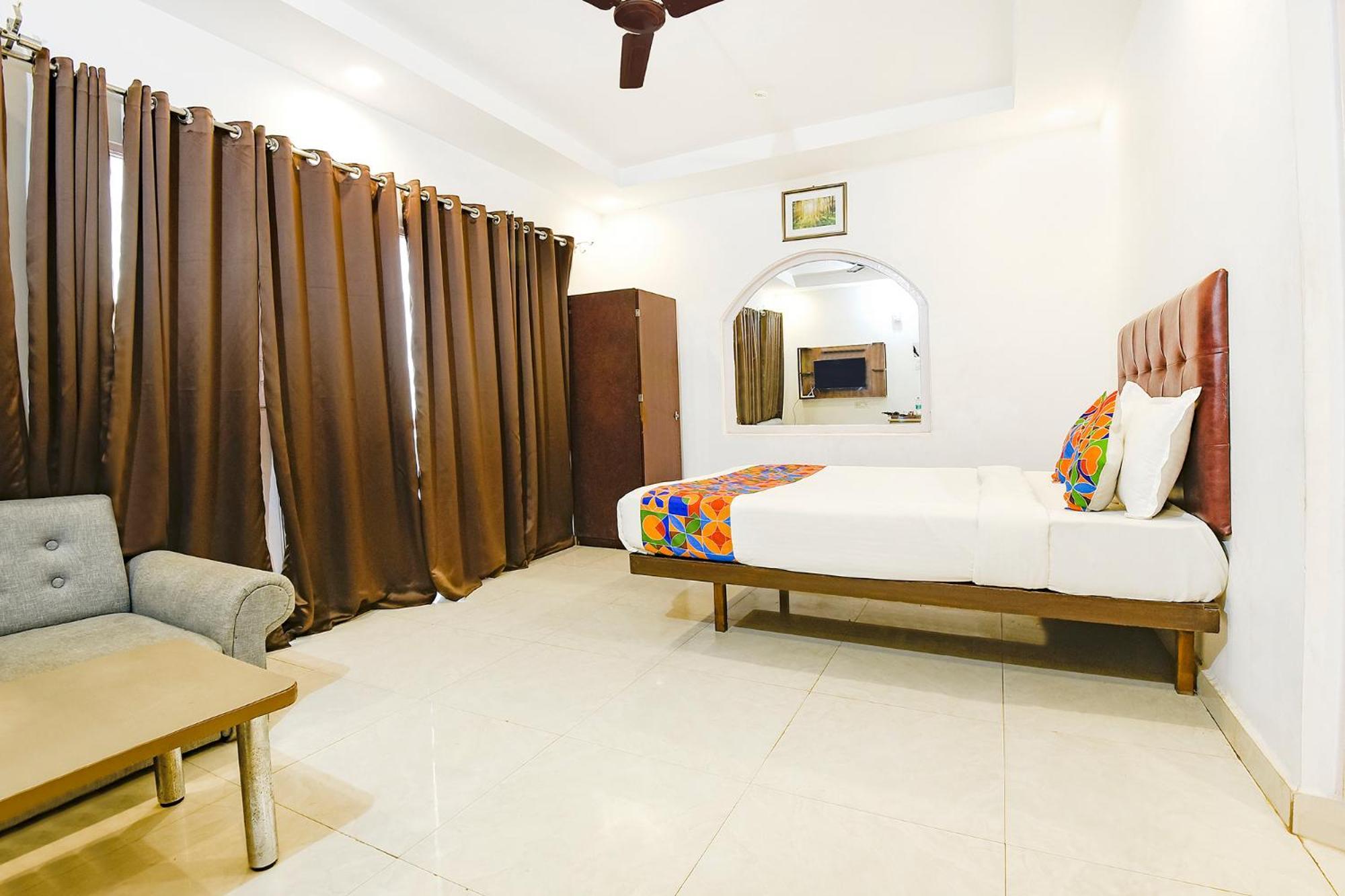 Ritchita Way * Calangute